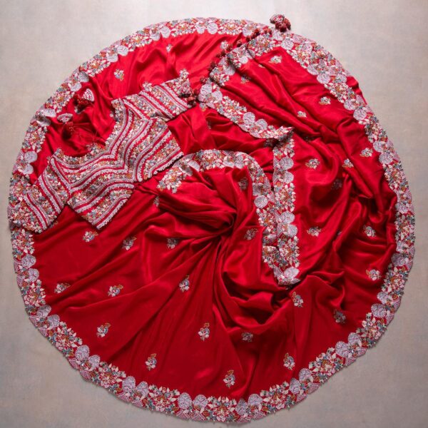 Attractive Red Rangoli Silk Saree With Desiring Blouse Piece - Image 6